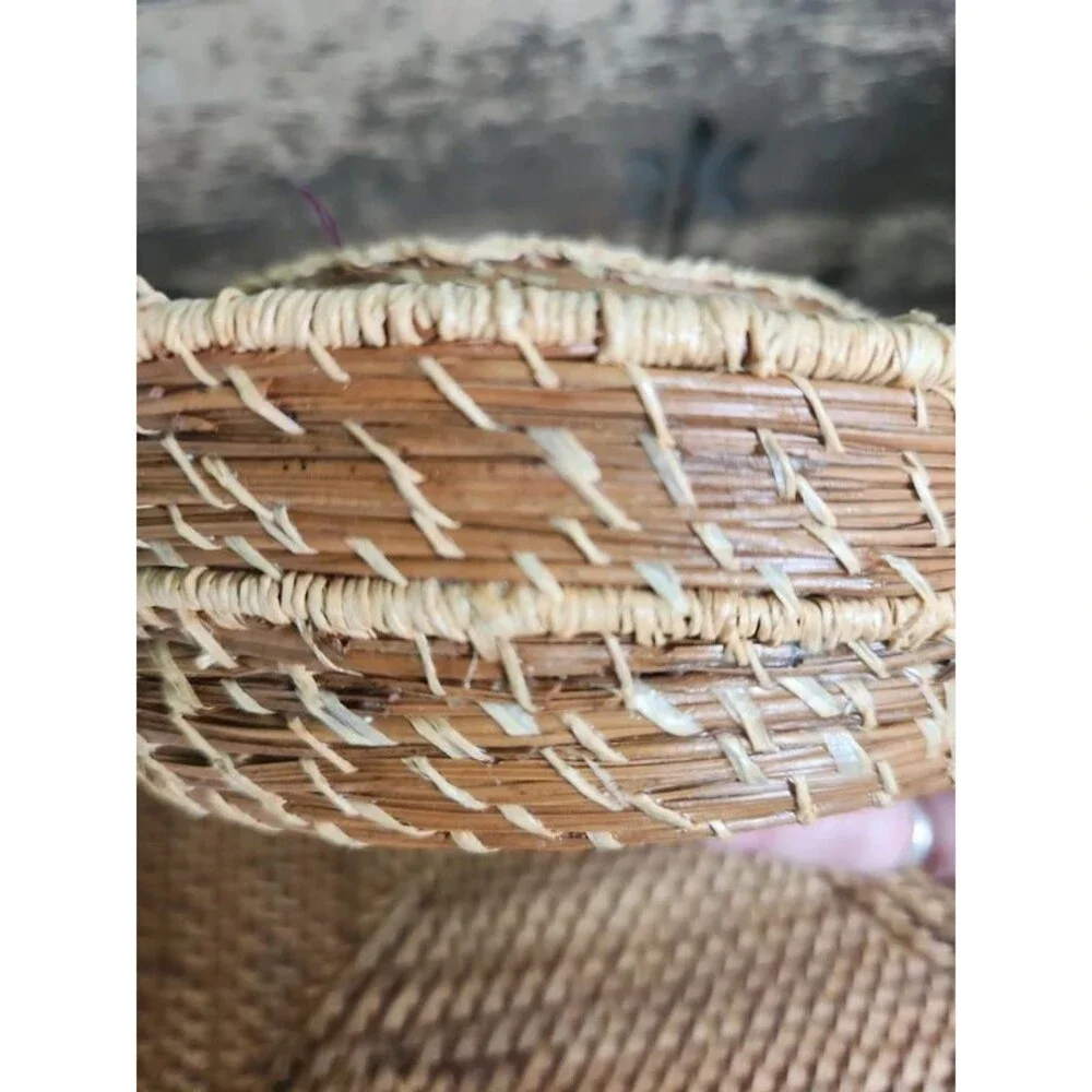Handwoven basket with lid  Finely Handwoven Small Trinkets, Jewelry, Doodads, 6